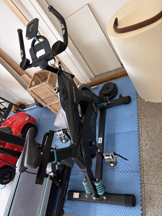 Bicicleta Bicicleta de Spinning CECOTEC DrumFit Indoor 23000 Kosmos Pro