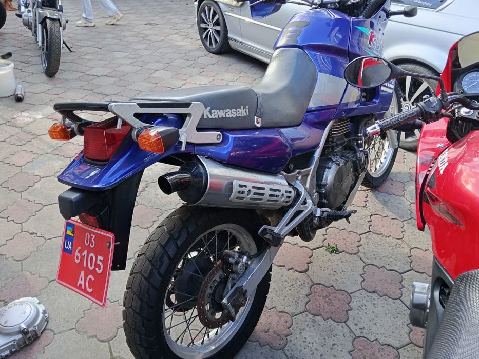 Кавасакі кле500 свіжі з Німеччини розмитненні сертифіковані