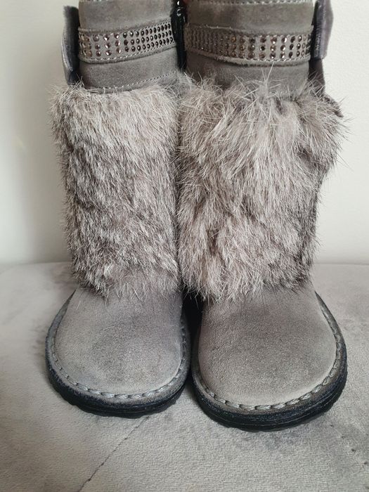 Śliczne kozaki dla dziewczynki z futerkiem 20