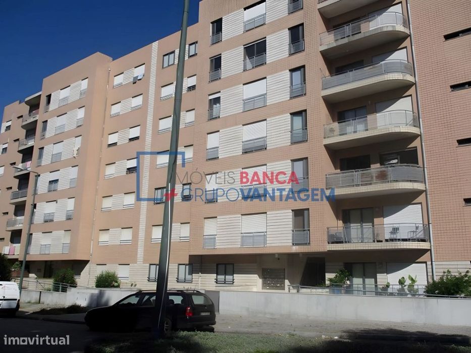 Apartamento T2 C/Varanda - Valongo