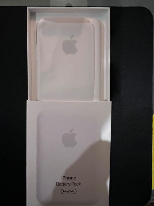 Apple Magsafe Battery Pack