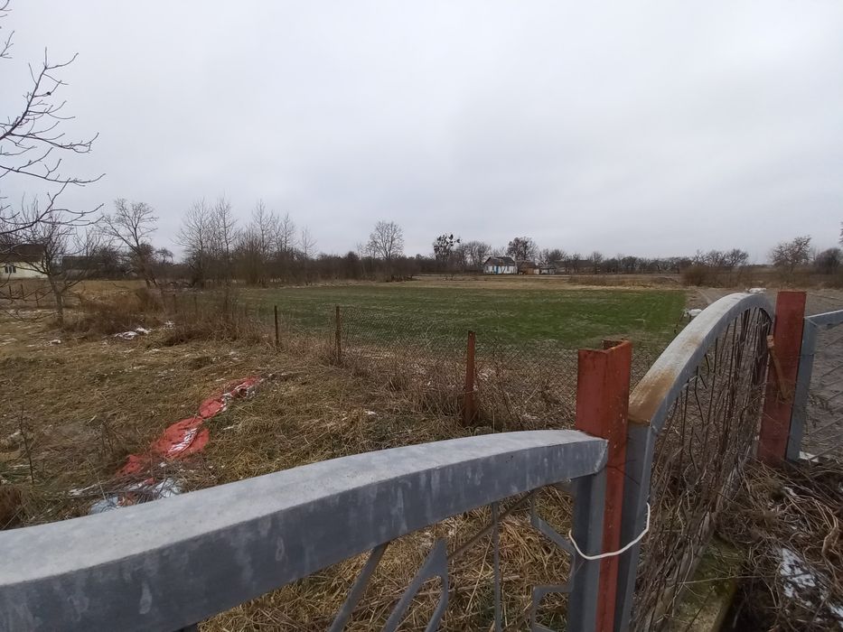 Продам ділянку під забудову в Вересах