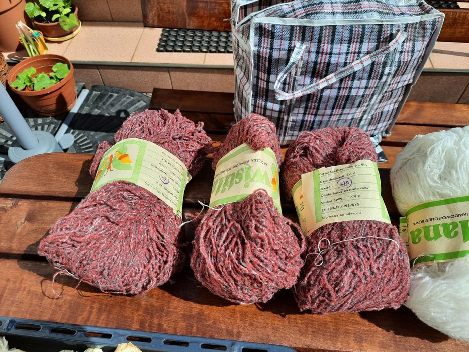 Sprzedam wełnę z czasów PRL