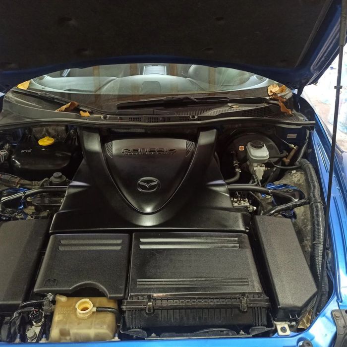 Mazda RX-8 High Power, з рідним роторним двигуном 1.3 об'єм