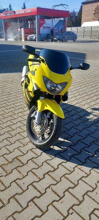 Honda CBR 600 F4
