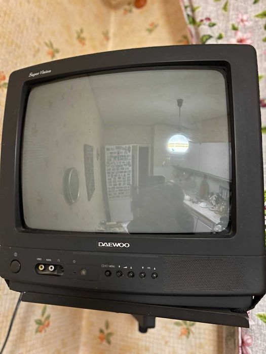 Телевізор Daewoo 14Q1M, кінескоп (CRT), екран 14 дюймів