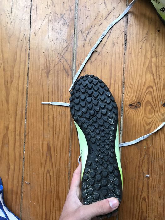 Chuteiras Adidas Turf - Quase Novas