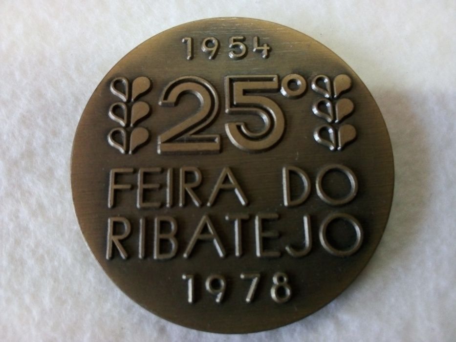 Medalhas Comemorativas -Coleções-Antiguidades-Raridades-Historia