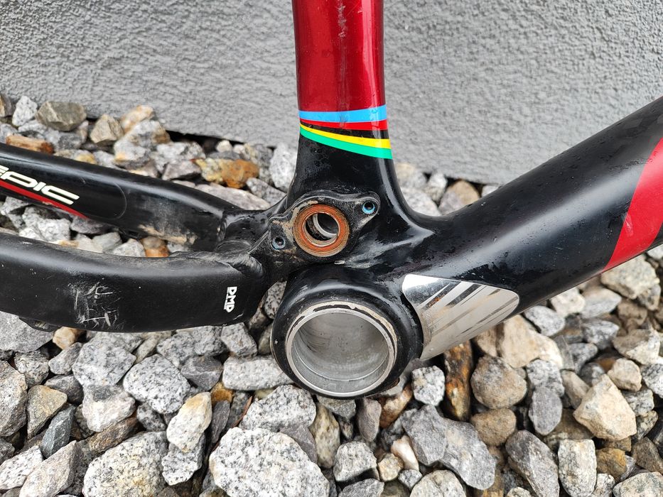 Rama SPECIALIZED EPIC EXPERT 19" carbon pod koła 26