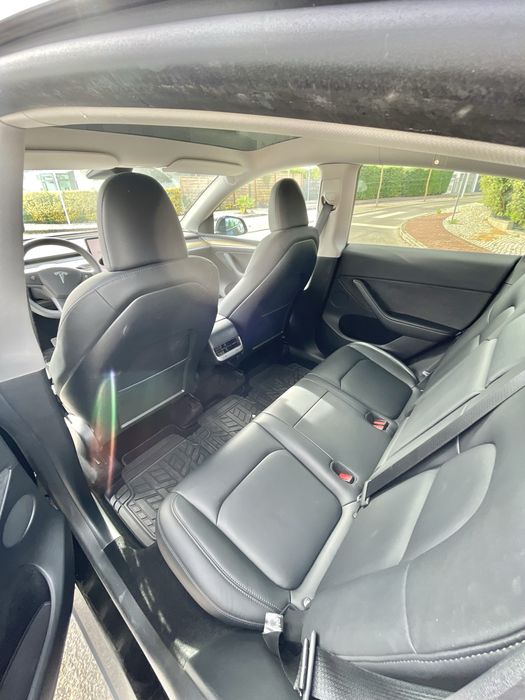 Tesla Model Y 2023 Standard Range 80.000km