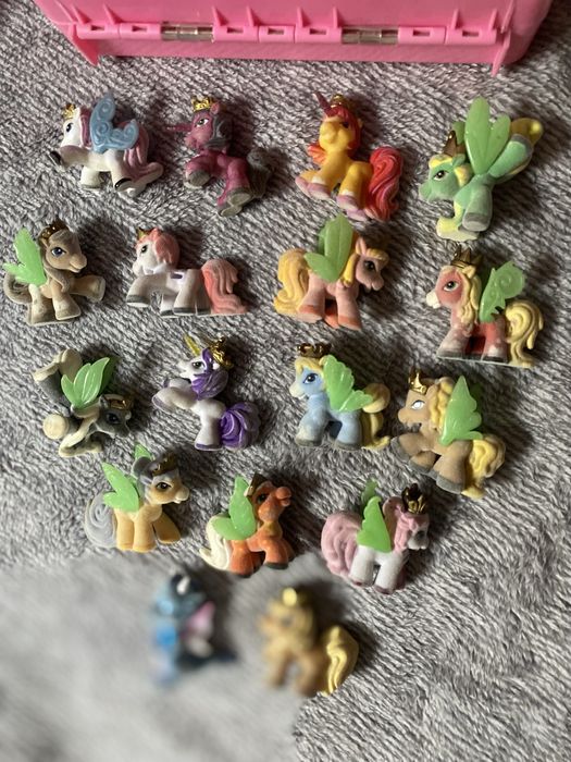 колекція поні filly з кейсом