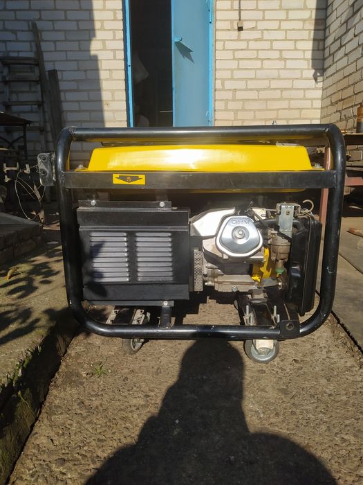 Продам генератор