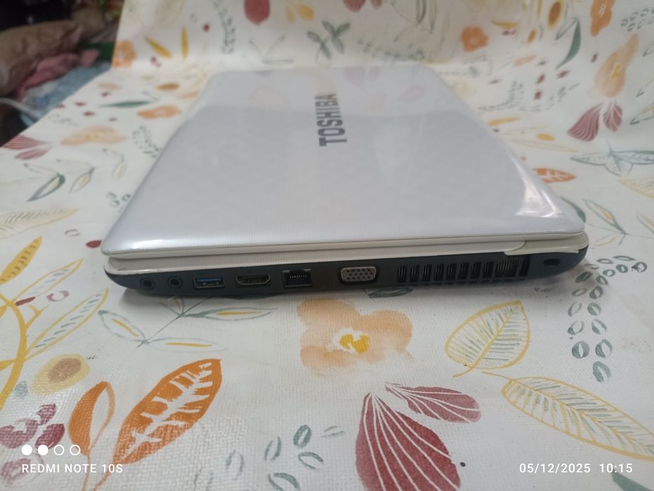 Toshiba Satélite L735-11R