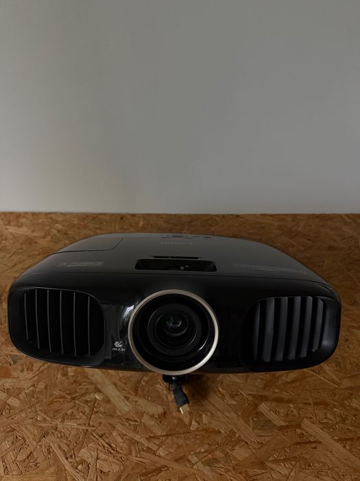 Projektor Epson EH-TW6100