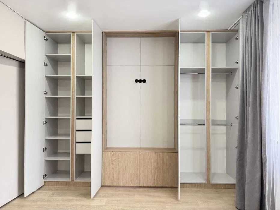 Продажа 1к квартири, вул. Чорновола 27 центр Києва