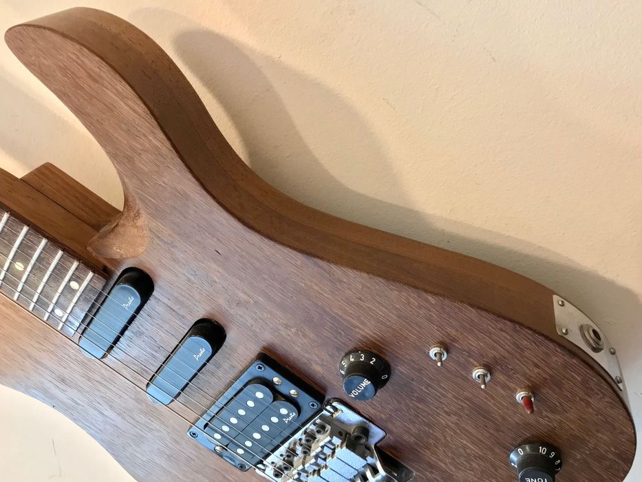 Presto Lang gitara elektryczna HSS 24 progi tremolo z blokadą strun, Polska