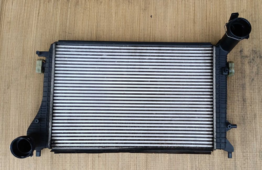 VW Touran I Lift Intercooler Schowek Lusterko LA7W Silnik CAB 2.0 TDI
