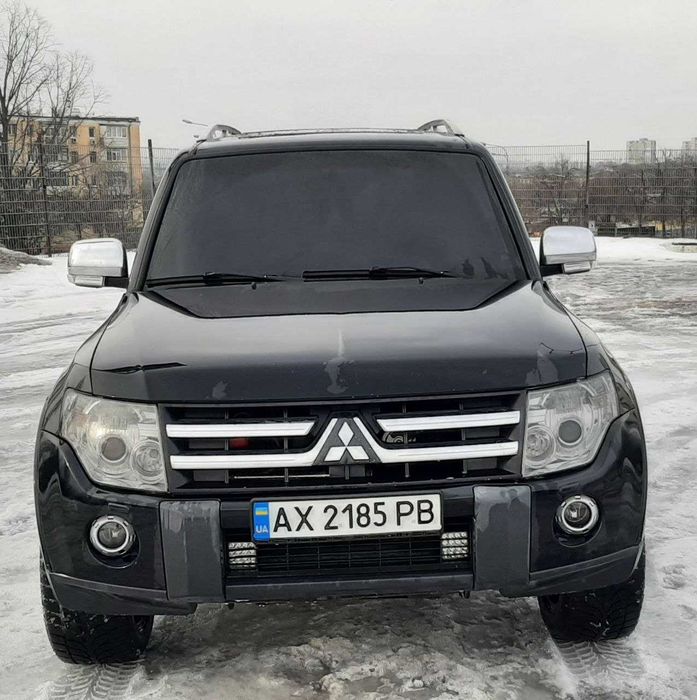 Mitsubishi Pajero Wagon 4