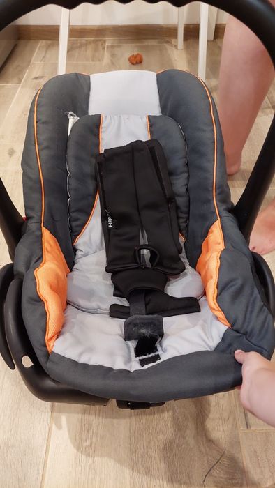 Fotelik nosidełko od 0 do 9kg