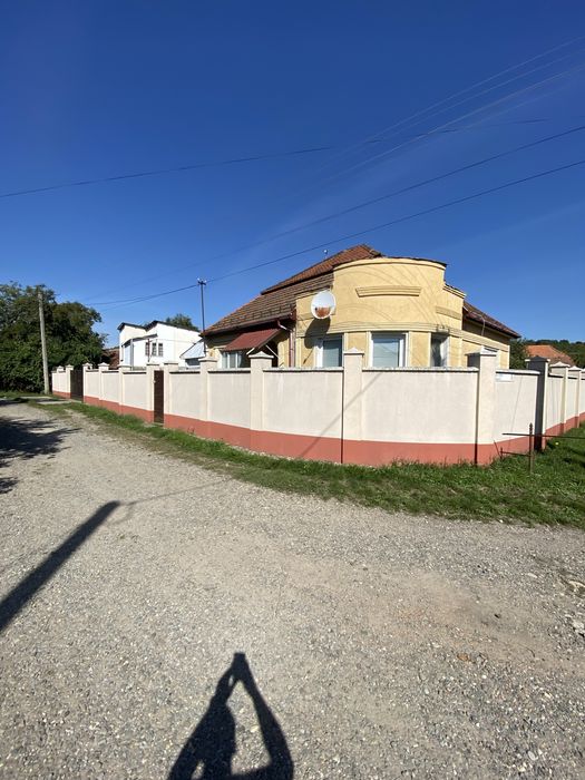 Продам 2 Будинки у передмісті  Берегова