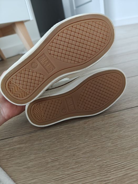 Nowe trampki dziecięce ZARA 26 27