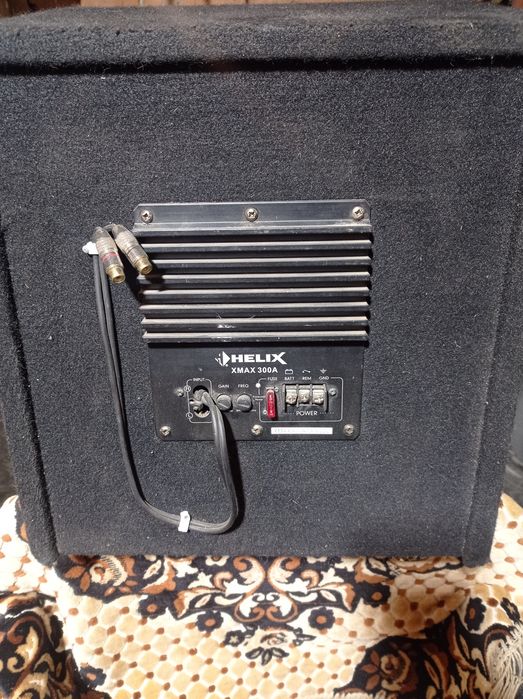 Сабвуфер HELIX Xmax 300P 30см