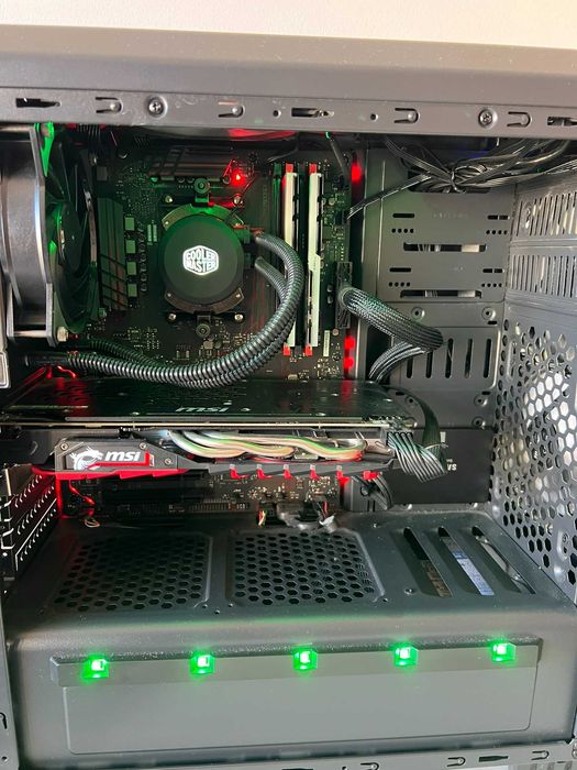 PC Gaming (RYZEN 5, RX 580 X 8GB)