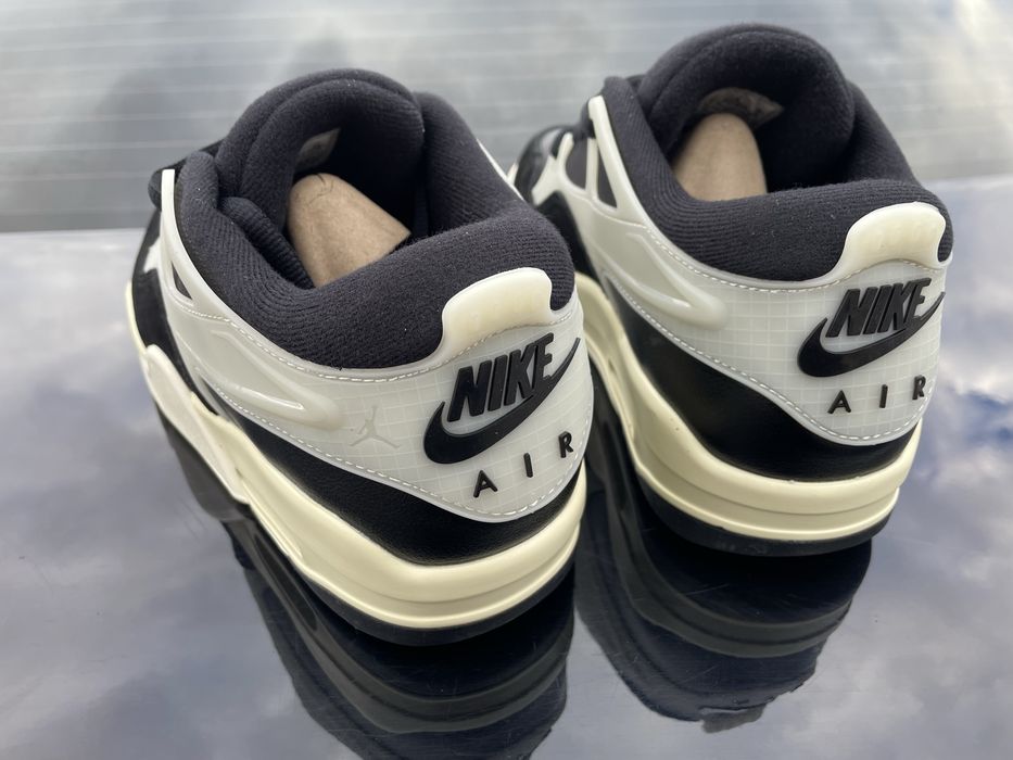 Air Jordan 4 RM 41-45 в наявності