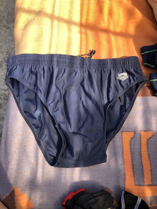 Продам новые плавки плавательные