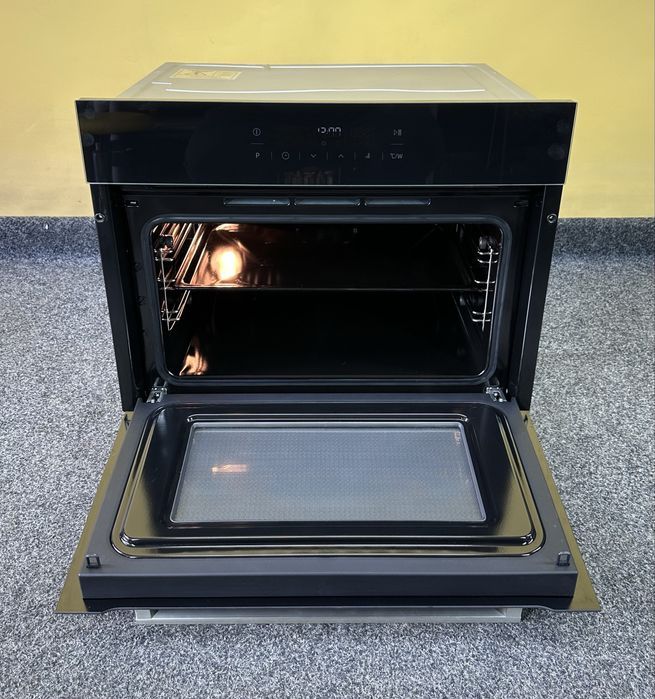Духова шафа електрична вбудована Blomberg OKW9441 EU
