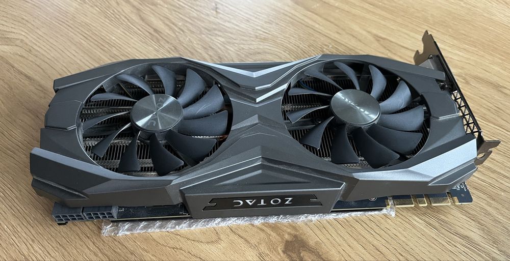 Zotac GTX 1070 Ti AMP! 8 GB