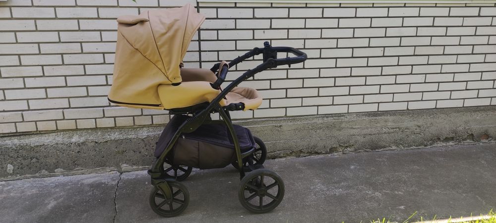 Коляска Victoria Gold Classic 2в1