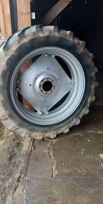 Koła do ciągnika CASE