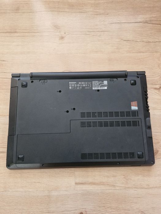 Lenovo B50-80 15,6" HD LED