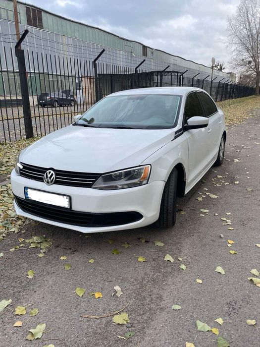 Оренда VW Jetta 2014 рік 4500 грн