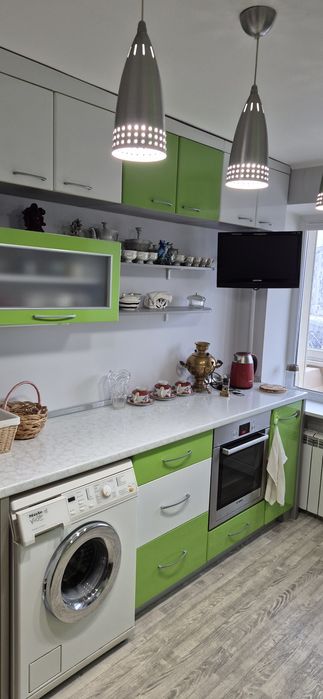 Продам Шикарну 3 кімнатну квартиру в центрі міста на Харківській 12