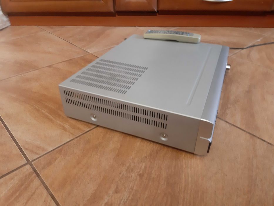 Magnetowid Universum DVD-VCR4340