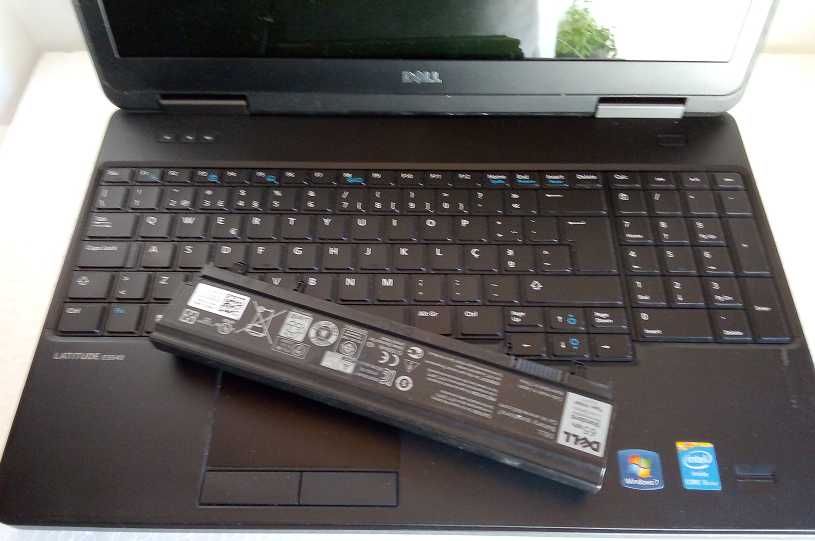 Portátil Dell Latitude E5540 - I5 4.ª Geração
