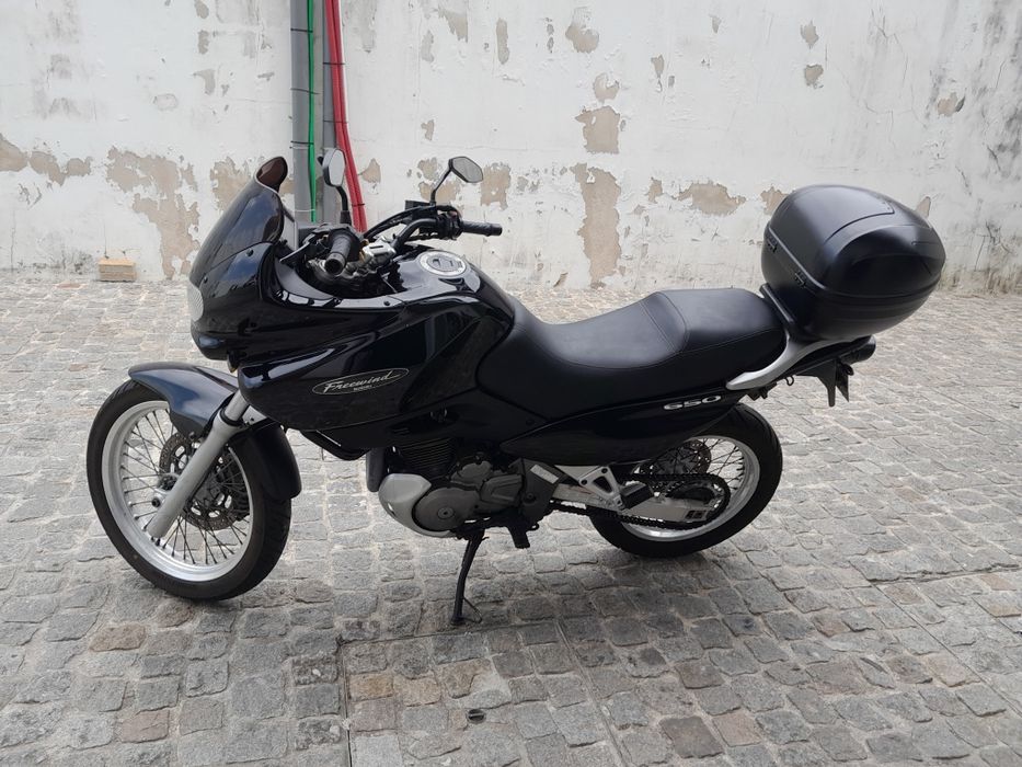 Vendo suzuki freewind 650