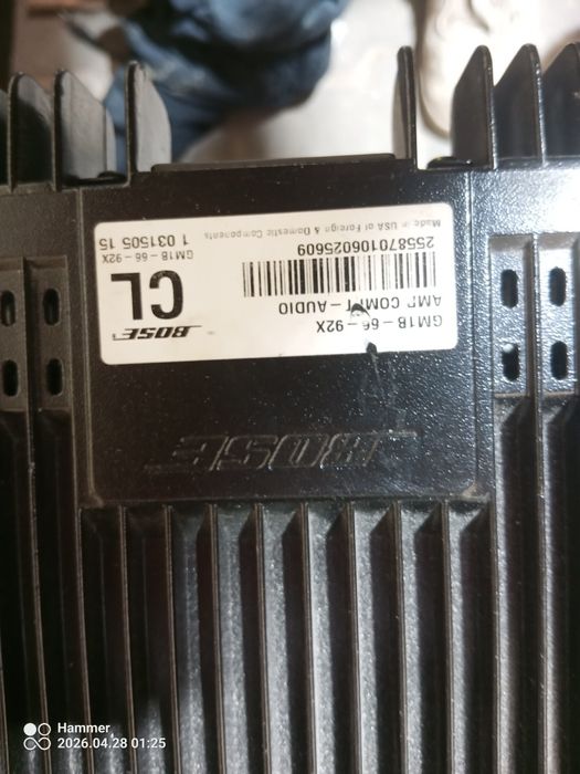 Radio panel i wzmacniacz z Mazdy 6