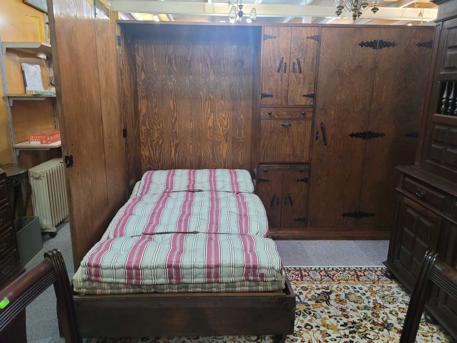 Grande móvel rustico em madeira maciça com cama encastrada - óptimo