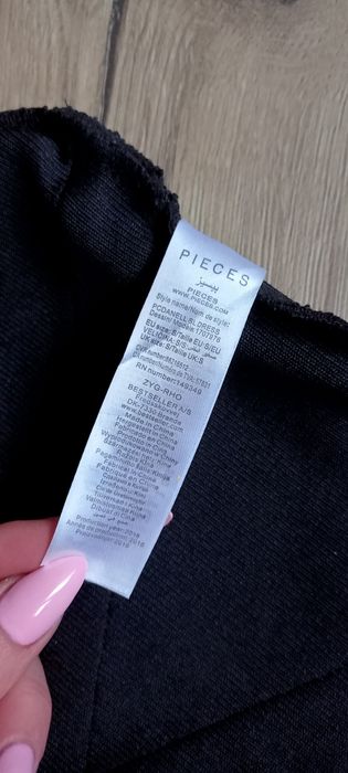 Sukienka czarna bandażowa S Pieces