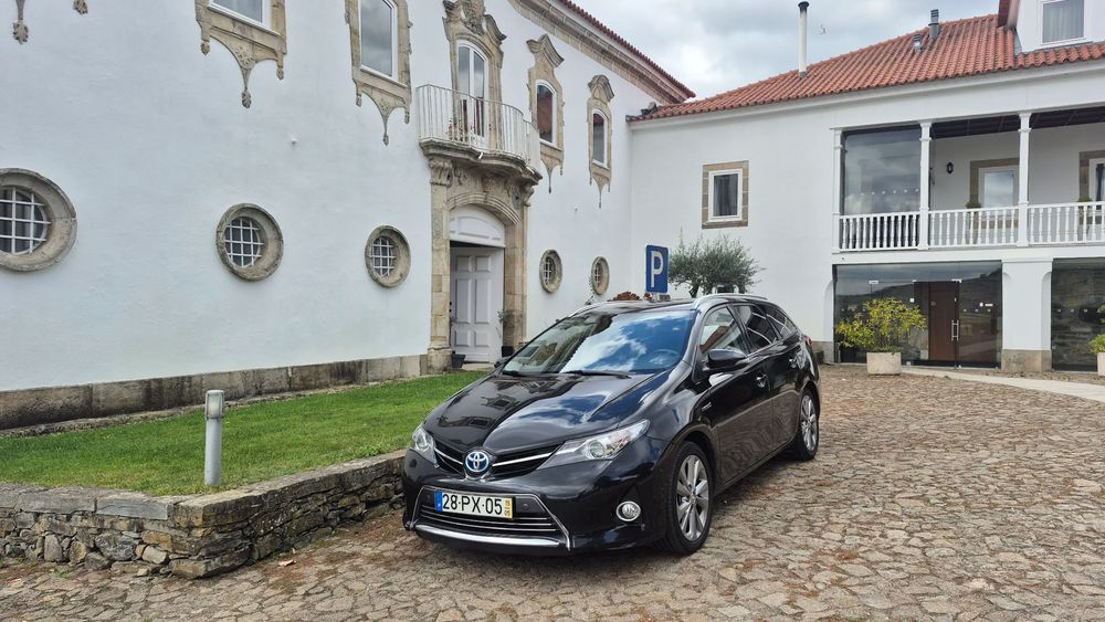 Toyota Auris Touring Sports 1.8 HSD Exclusive +TSS+Navi