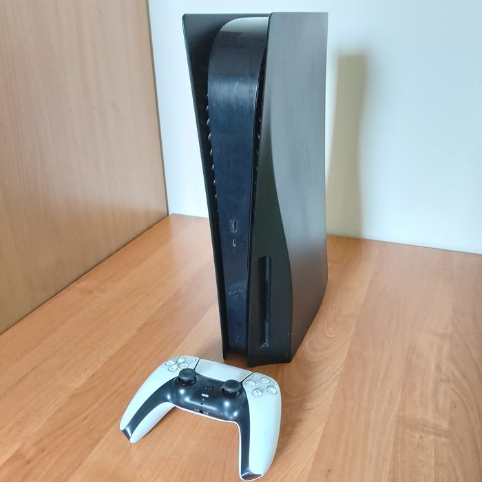 Konsola PS5 z napędem  + pad