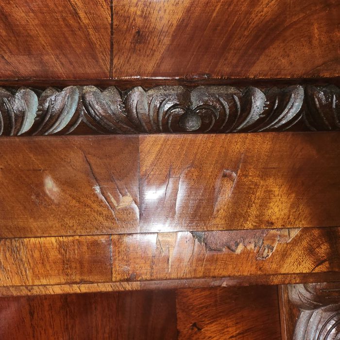 Sprzedam antyczną bibliotekę z litego drewna