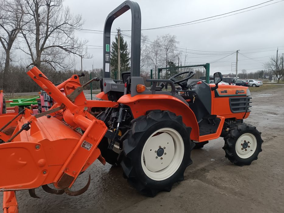 Японський мінітрактор.Трактор Кубота.