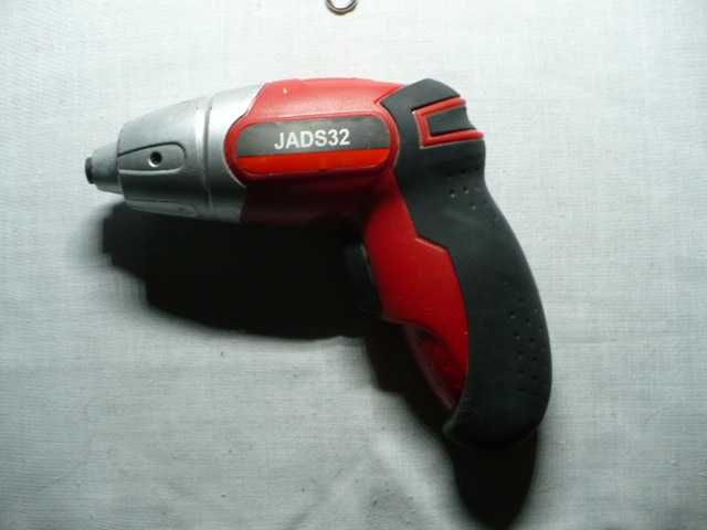 Wkrętarka na baterie +ładowarka