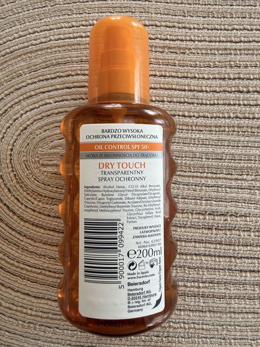 Eucerin Oil Control SPF 50+ Transparentny spray ochronny do ciała, 200 ml