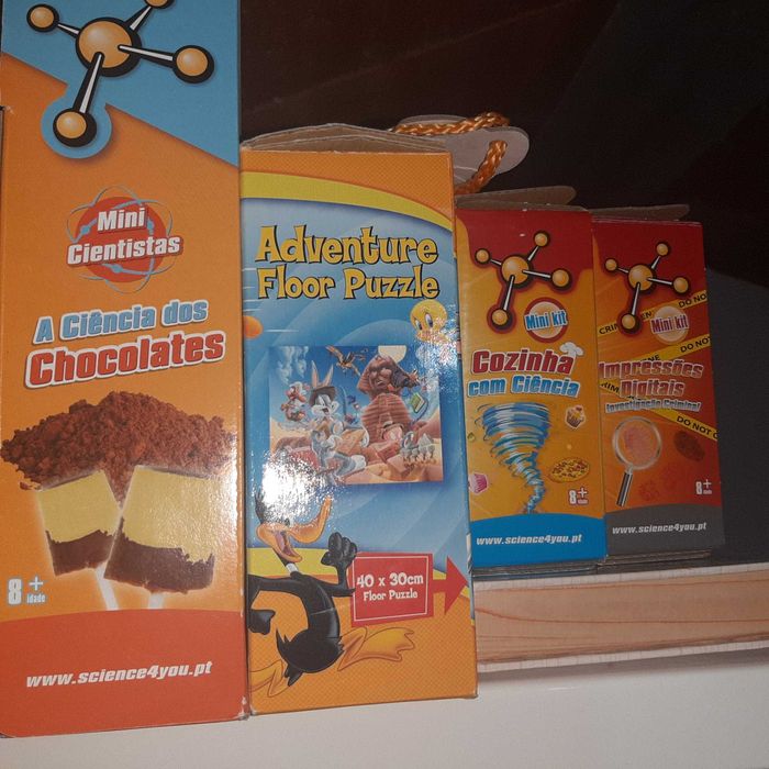 Vários jogos / puzzles, desde 6€.