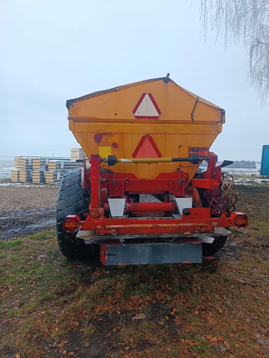 Rozsiewacz wapna RCW